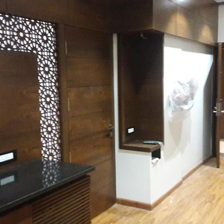 Hotel Samdareeya Pvt Ltd Джабалпур Екстер'єр фото